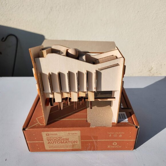 KiwiCo Kiwi Co. Wooden Automaton Automata Science Kit STEM DIY Craft Set Enginee - Picture 3 of 8